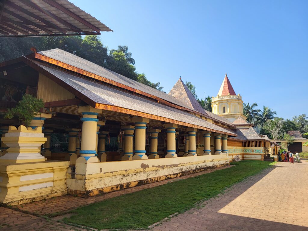 लक्ष्मी नरसिंह मंदिर, वेलिंग, गोवा