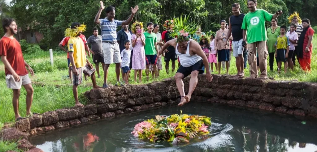 Sao Joao jumping into well