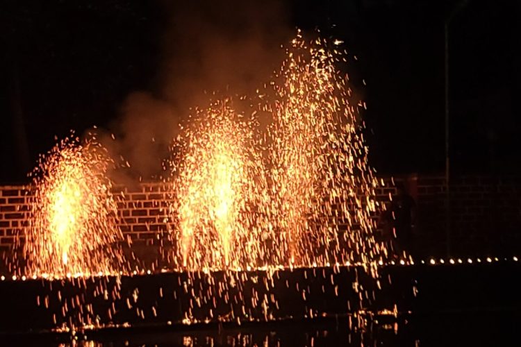 Fire work, Sangod